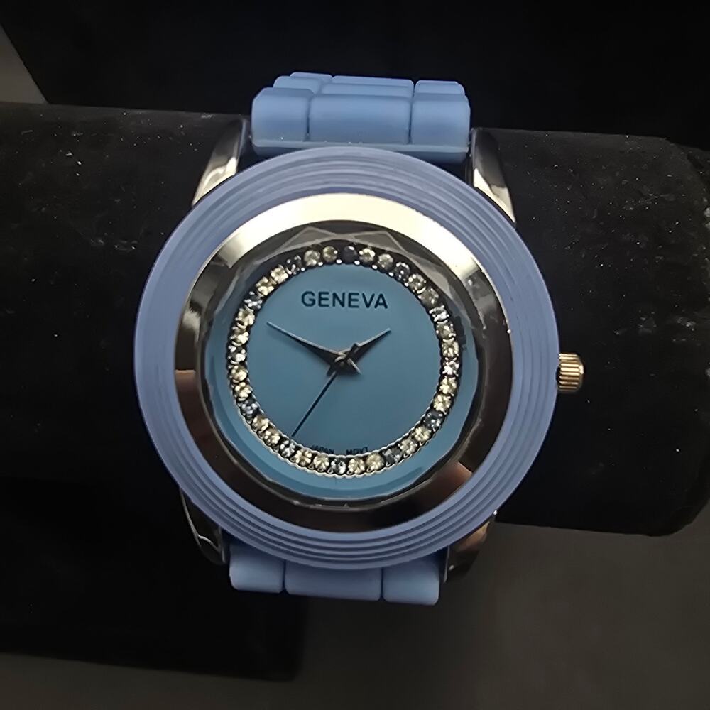 Geneva Women's Periwinkle Blue Silicon Watch Quartz WORKS Working Pastel Spring
